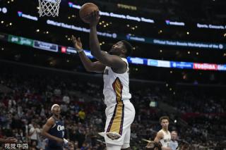 他在进攻端 他在进攻端